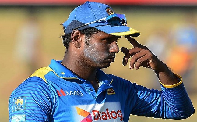 বাংলাদেশ সফরের মাঝপথে ছিটকে গেলেন অ্যাঞ্জেলো ম্যাথুজ