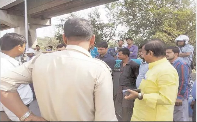 দুর্ঘটনার কবলে খাদ্যমন্ত্রীর পাইলট কার