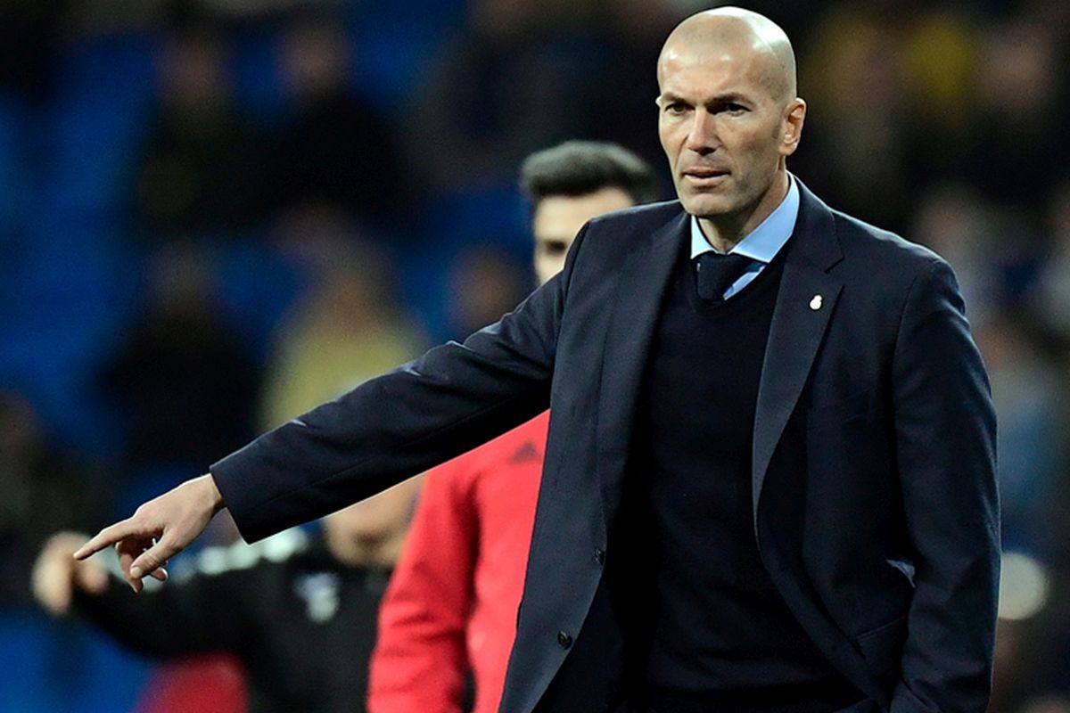 জিদান নিজের সুনামের ঝুঁকি নিয়ে আবার রিয়েল মাদ্রিদে ফিরলেও প্রশ্ন এখন কেন এবং এরপর কি ?