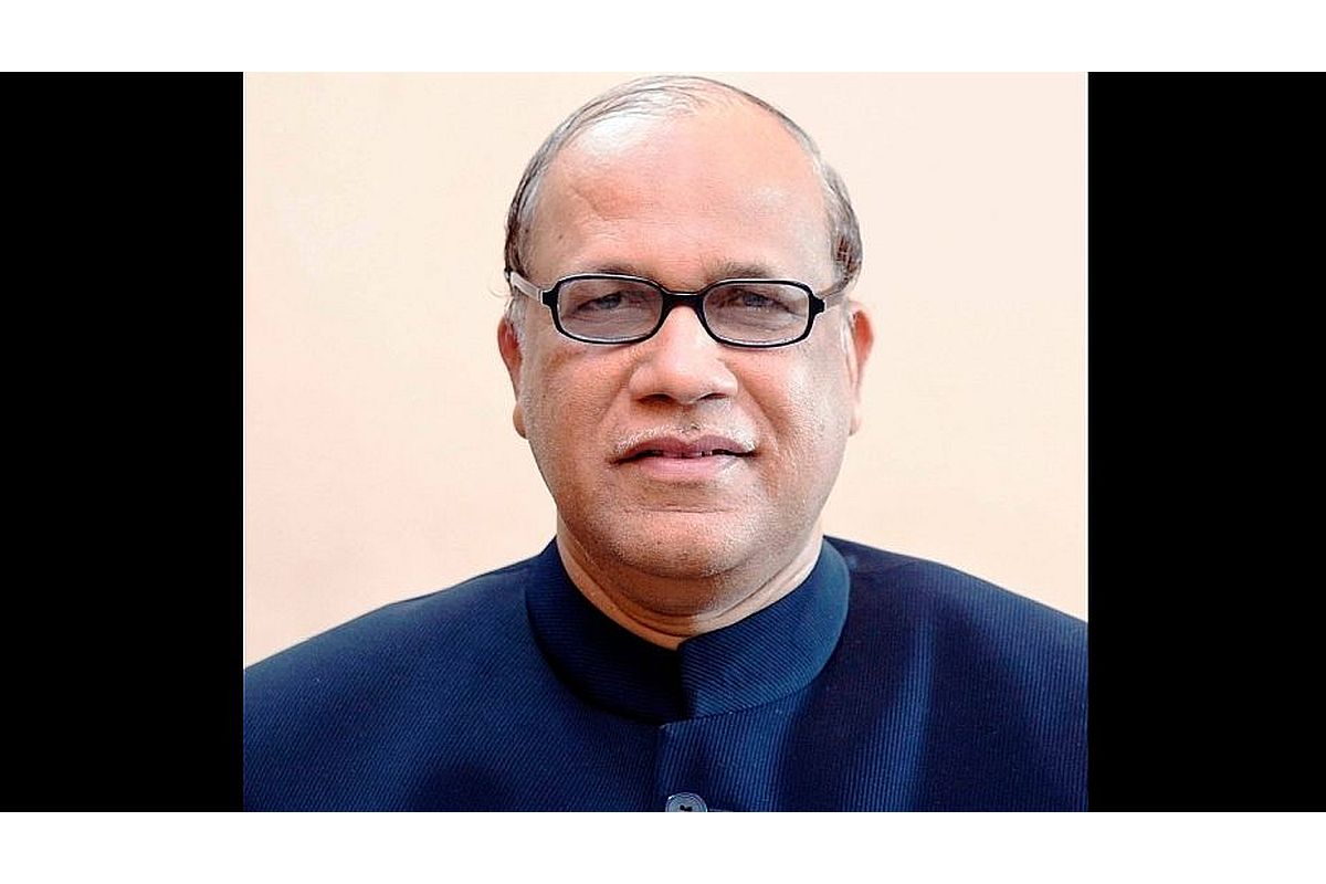 মনোহরের জায়গায় দিগম্বর কামাথ! বাড়ছে দলবদলের সম্ভাবনা