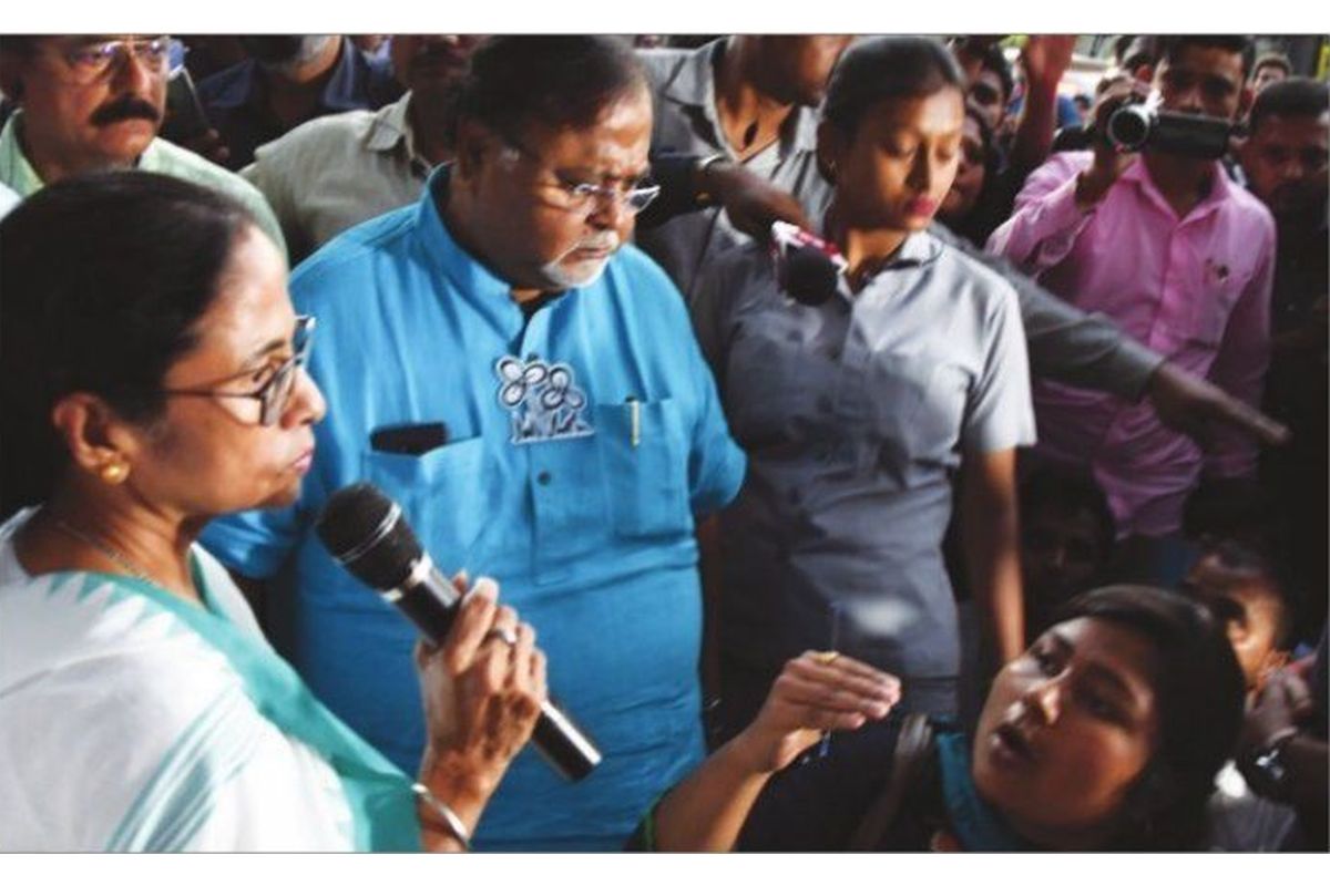 এসএসসি অনশনকারীদের কাছে মুখ্যমন্ত্রী, জুনের প্রথম সপ্তাহে সমাধানের ইঙ্গিত