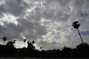 আবার বজ্রবিদ্যুৎ-সহ বৃষ্টিপাতের পূর্বাভাস বঙ্গে, ঘূর্ণিঝড় অর্ণব কি দানা বাঁধছে?