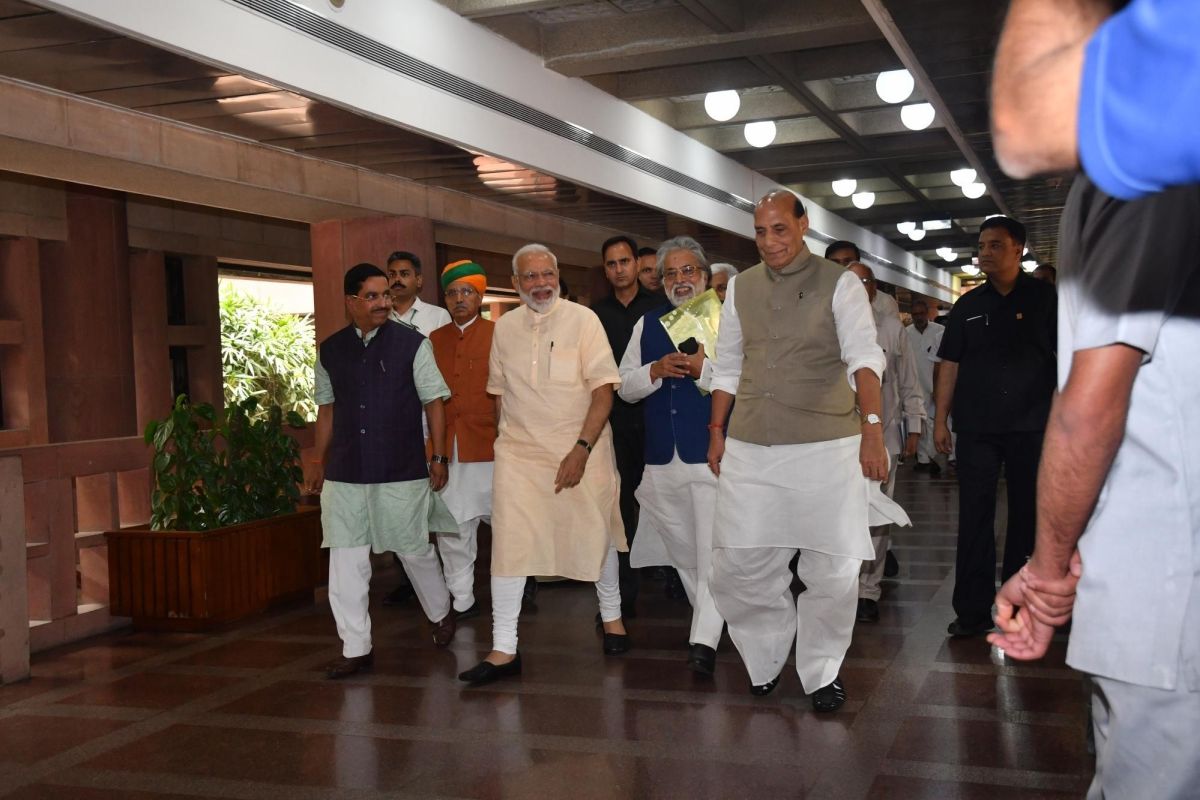 সর্বদলীয় বৈঠকে বেকারি ও কৃষকদের সমস্যা নিয়ে আলোচনার দাবি বিরোধীদের