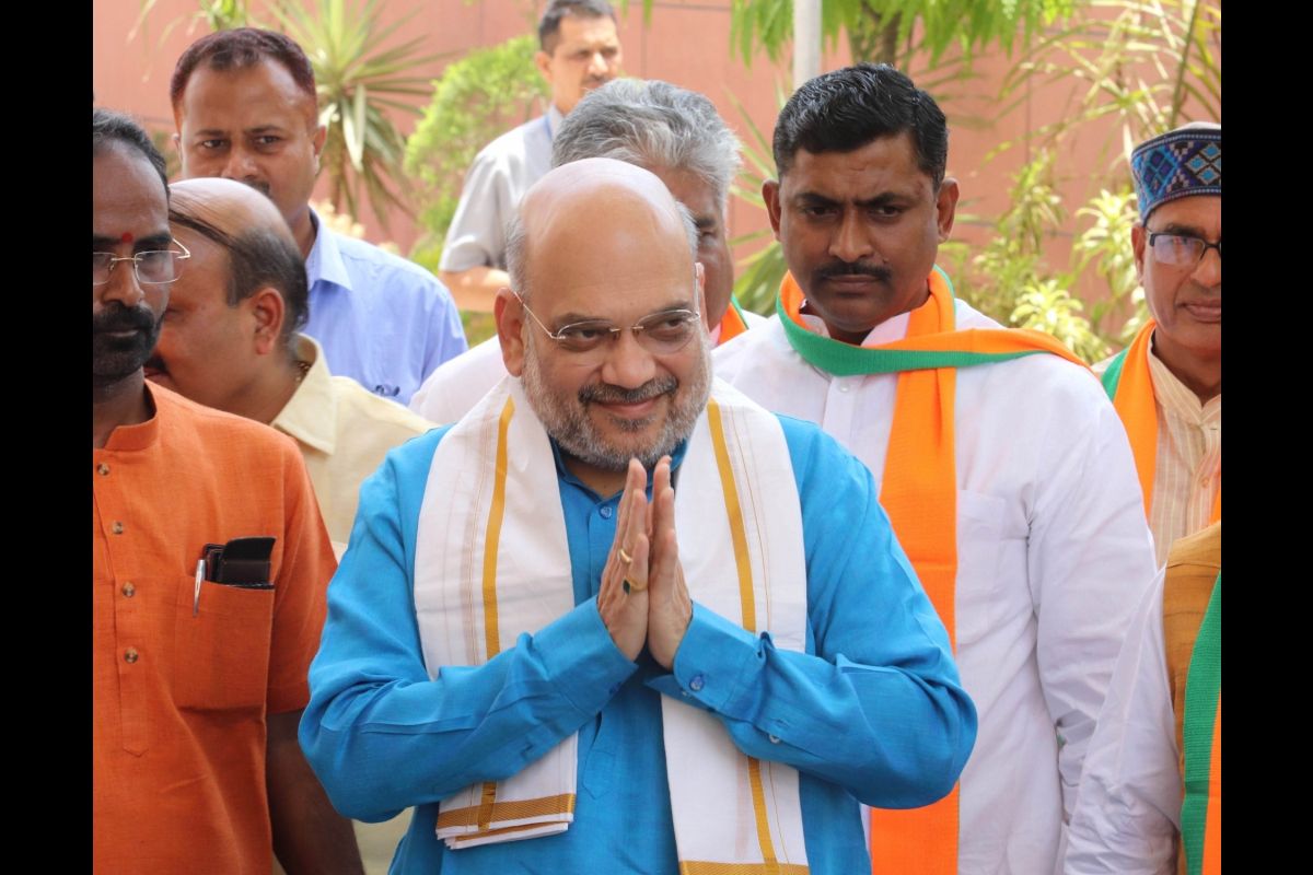 কোনও বিকল্প নয়, আপাতত দল সামলাবেন অমিত শাহই