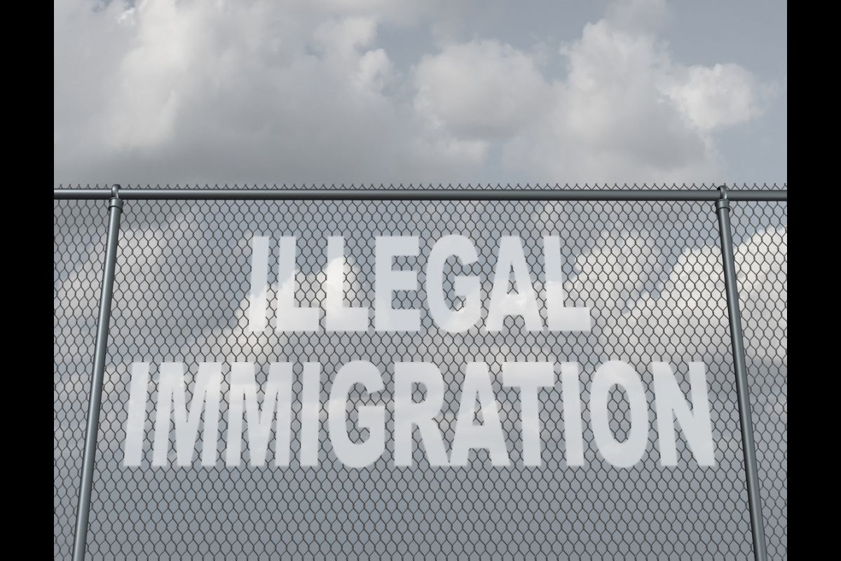 আমেরিকায় অবৈধভাবে বসবাস করছেন ৭২ শতাংশ ভারতীয়!