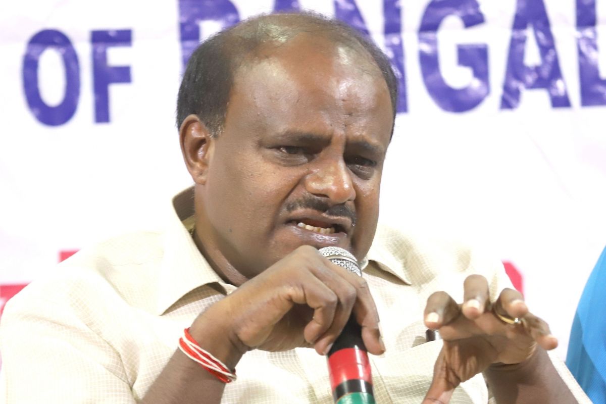 কর্ণাটকে সঙ্কটে কুমারস্বামীর সরকার