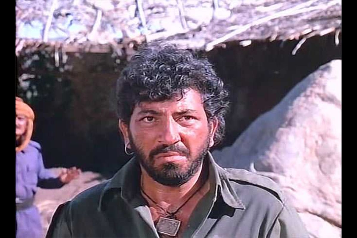 ভিলেন, মোগাম্বো, গুলশন গ্রোভর, প্রেম চোপড়া, ড্যানি ডেনজংপা, আমজাদ খান, অমরিশ পুরি, গব্বর সিং, মিস্টার ইন্ডিয়া