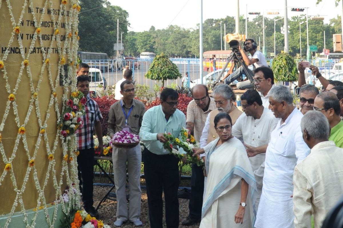মোদি-অমিতকে বিঁধলেন মমতা, ‘সকলের উপদেশ দেওয়ার যোগ্যতা নেই’