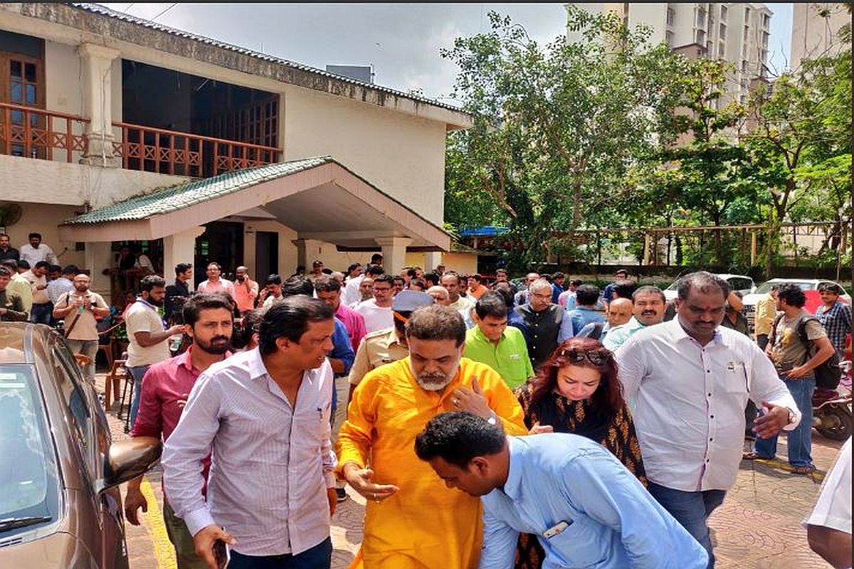 দল ছাড়ার হুমকি, মহারাষ্ট্র নির্বাচনে কংগ্রেসের হয়ে প্রচারে নেই সঞ্জয় নিরুপম