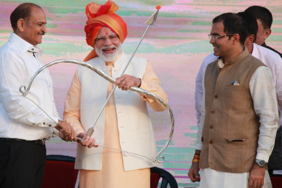 নরেন্দ্র মোদি দিল্লিতে দশেরা অনুষ্ঠানে যোগ দিলেন, প্রশংসা করলেন ভারতীয় বায়ুসেনার