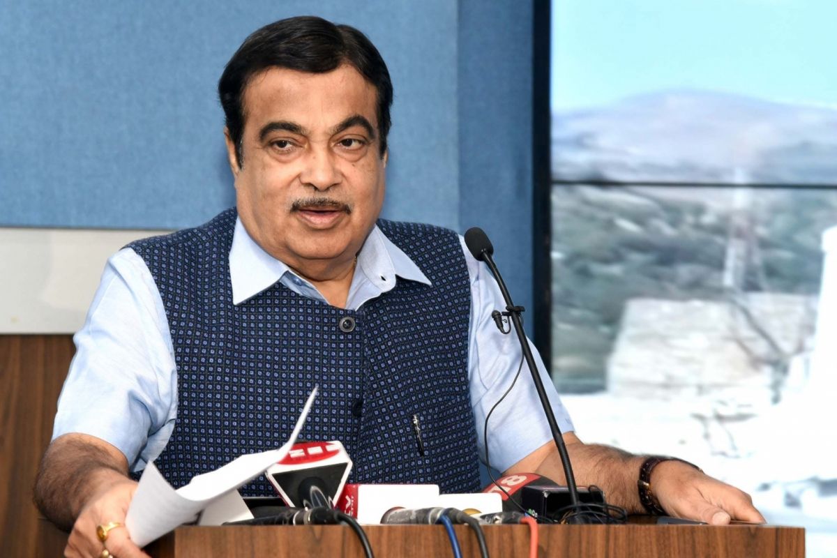 মহারাষ্ট্রে সরকার গড়বে বিজেপি-সেনা জোট : গড়কড়ি