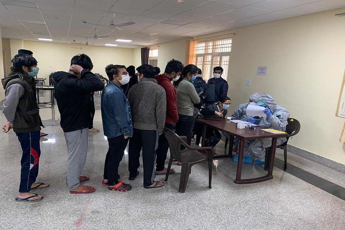 ভারতে করোনা আক্রান্তদের মধ্যে অধিকাংশই তরুণ, বলছে সমীক্ষা