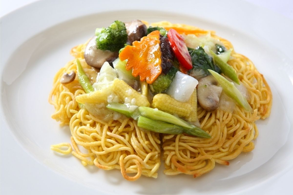 ফ্রিজে রাখা এক বছরের পুরনাে নুডলস খেয়ে মৃত্যু ন’জনের