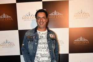 নতুন ওয়েব সিরিজের নাম চুরি! করণ জোহরের ওপর চটলেন মধুর ভাণ্ডারকর