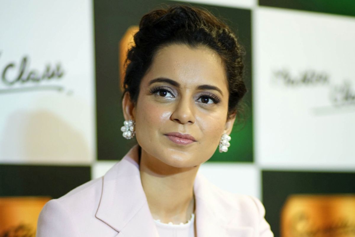 কমলার প্রশংসায় বাইডেনকে ‘গজনী’ বানালেন কঙ্গনা