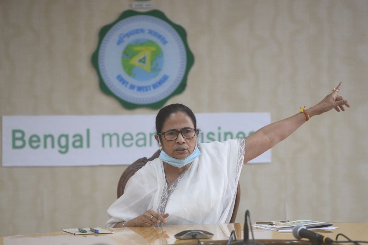 কোল মাফিয়া নিয়ে তীব্র শ্লেষ মমতার