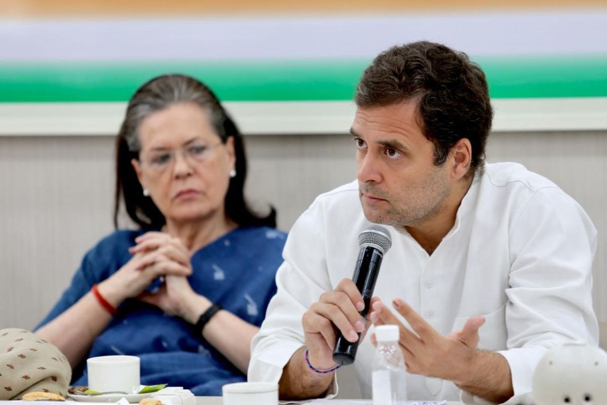 বিদ্রোহী নেতাদের সঙ্গে আজ বৈঠক সােনিয়া গান্ধীর, থাকবেন রাহুল-প্রিয়াঙ্কাও