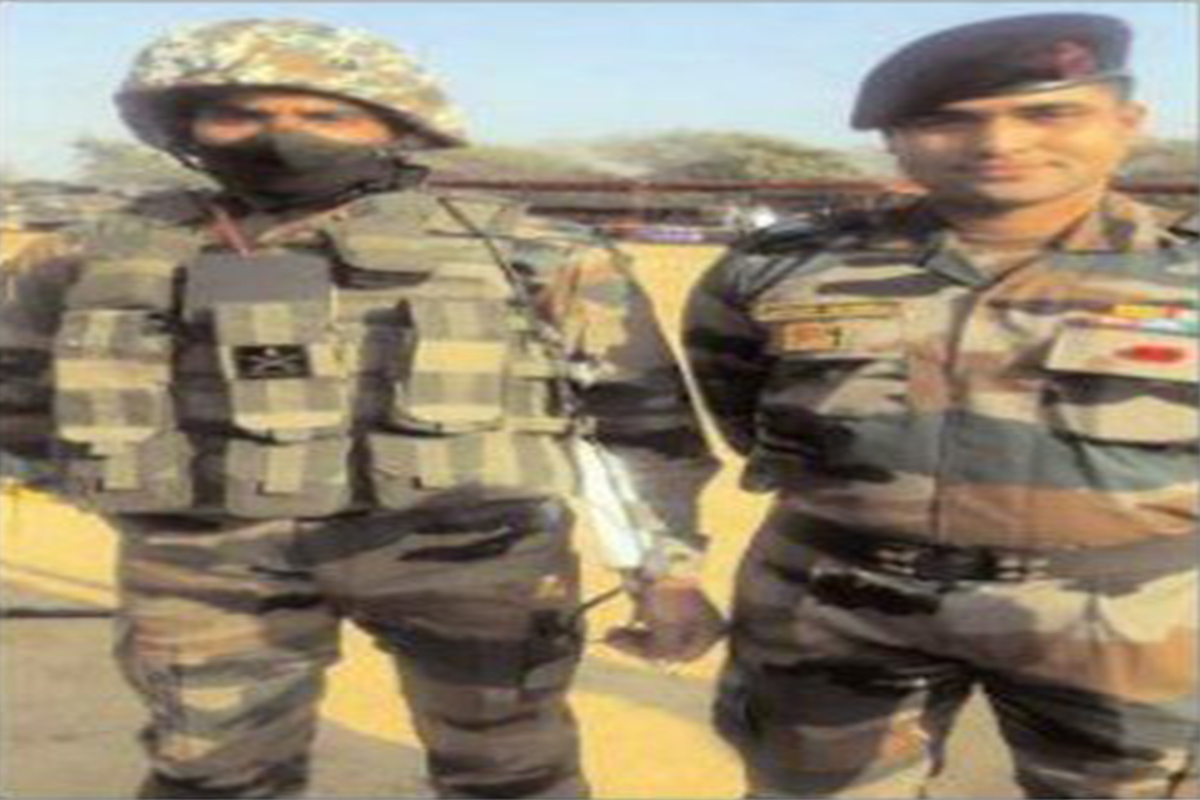 ভারতীয় সেনার হাতে এবার বিশ্বের প্রথম ইউনিভার্সাল বুলেটপ্রুফ জ্যাকেট