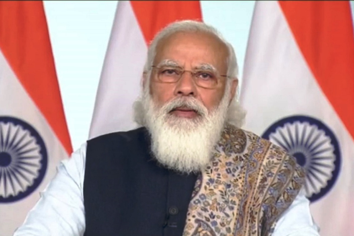 আধুনিক ভিস্টাডাম কোচ ট্রেনের উদ্বোধন করলেন মােদি