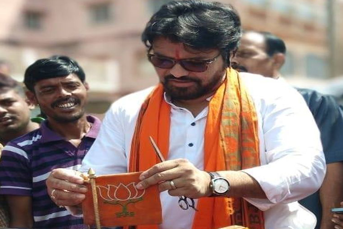 বাবুলকে বানান শেখালেন বিহারী, হেসে পাগল অশ্বিন