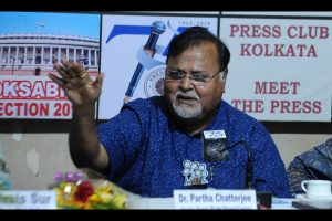 বাবু মাস্টারের আক্রান্ত হওয়ার ঘটনায় তীব্র প্রতিক্রিয়া পার্থর