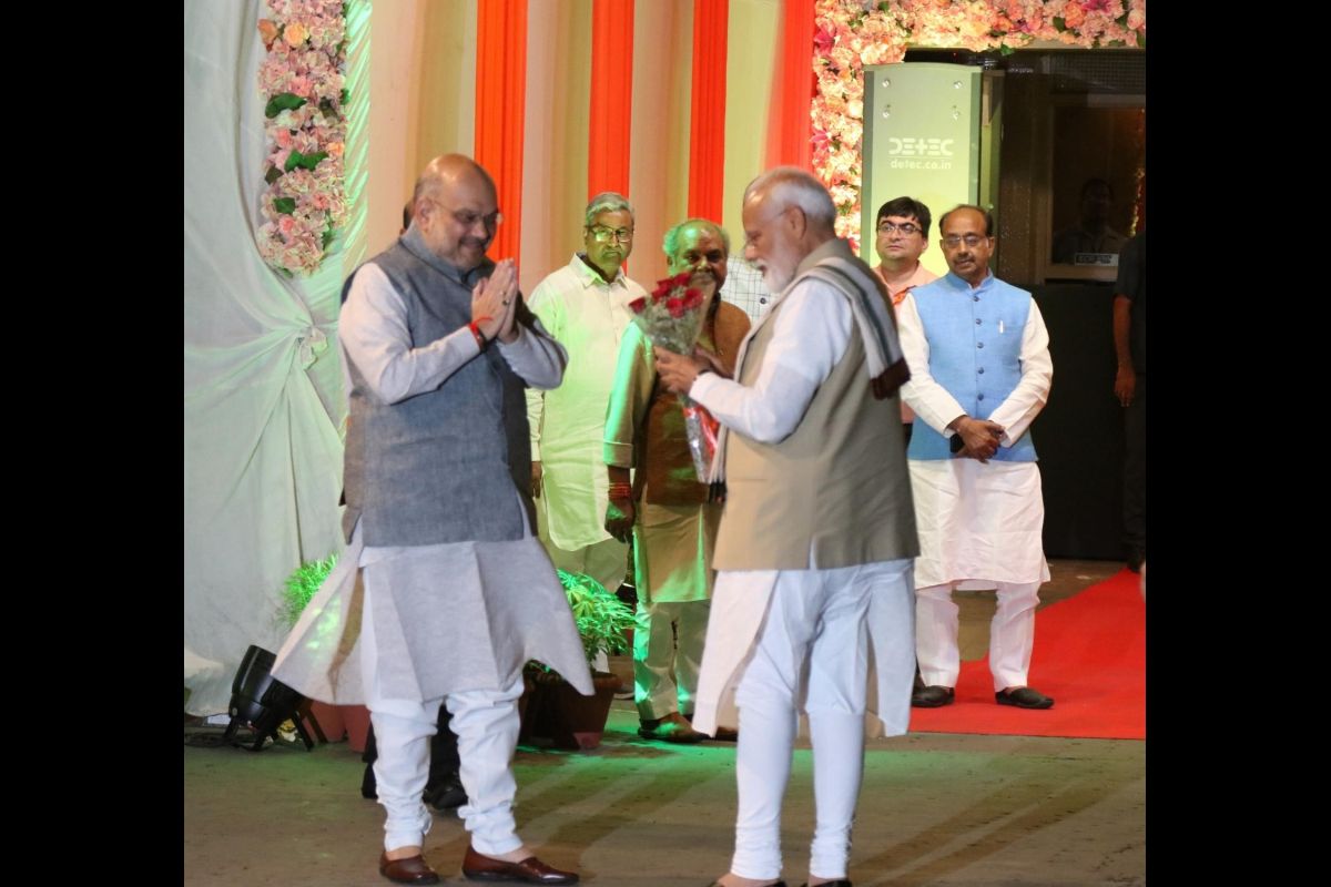 নন্দীগ্রামে শেষবেলার প্রচারে আসছেন শাহ-যােগী