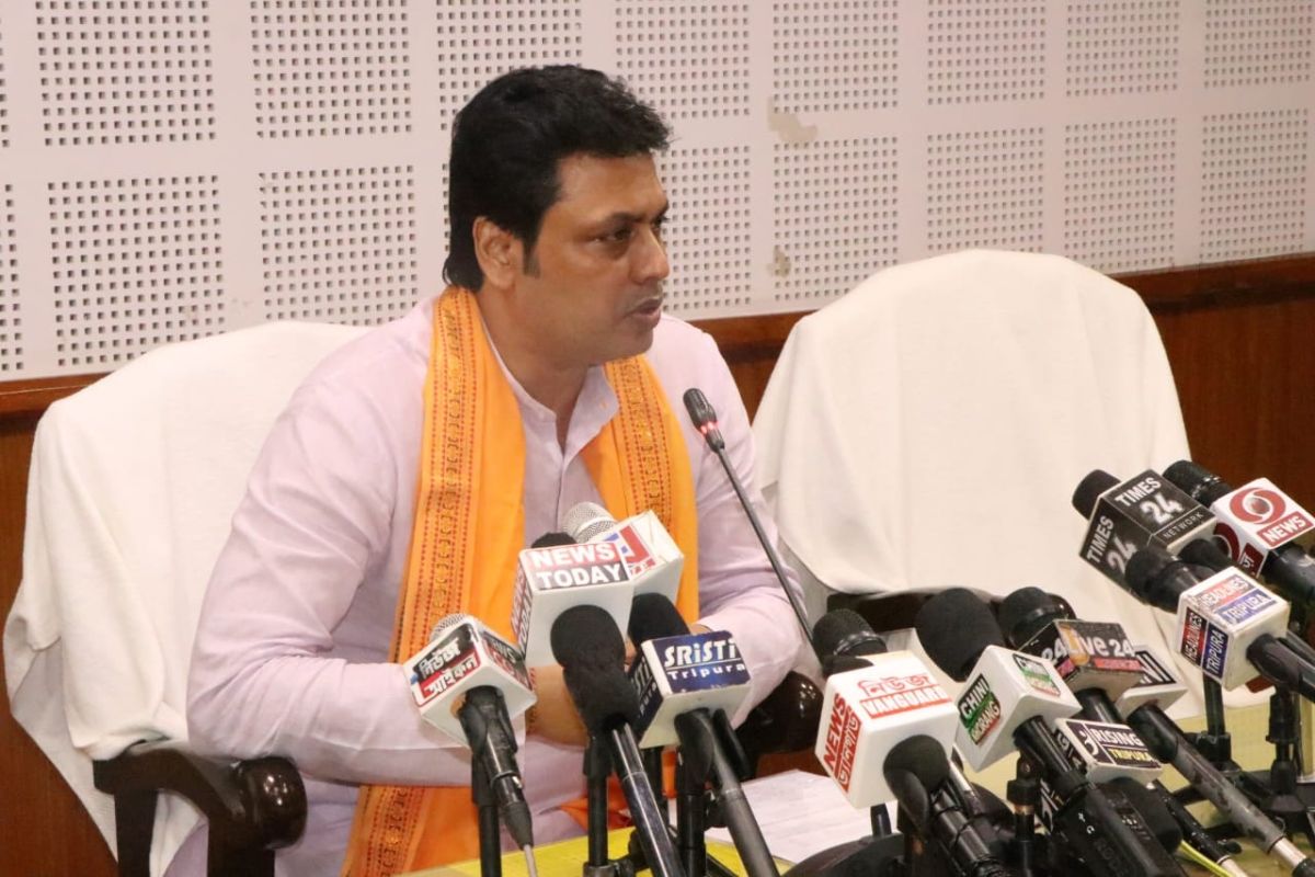 করােনায় ত্রিপুরার মুখ্যমন্ত্রীকে সহযােগিতার ফোন প্রধানমন্ত্রীর 