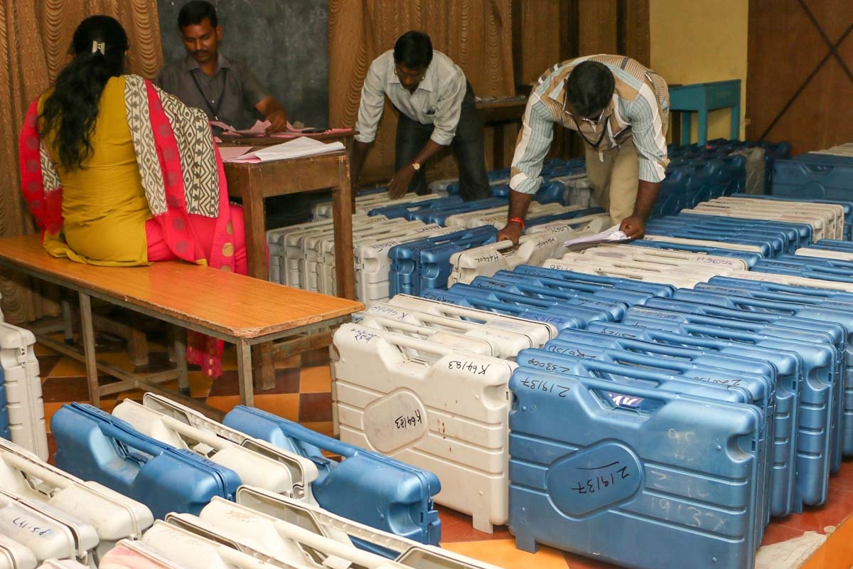 নন্দীগ্রামের ভােটকর্তার বার্তা দেখালেন মমতা