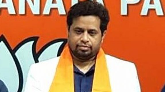 কৃতকর্মের ফল ভোগ করছে তৃণমূল, জেলা পুলিশ সুপারকে ধন্যবাদ জানাতে সিউড়িতে সৌমিত্র খাঁ