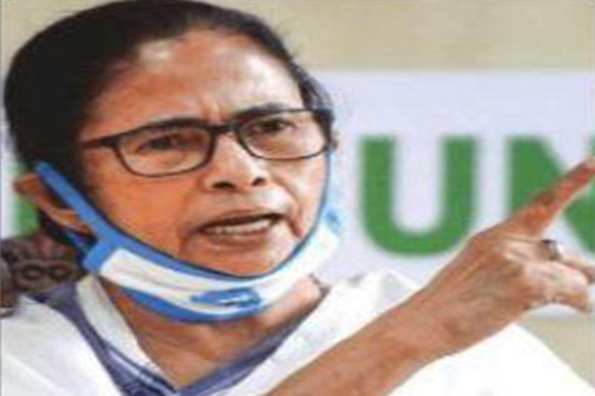 দিল্লি যাওয়ার আগে সােমবার মন্ত্রিসভার বিশেষ বৈঠক করবেন মমতা