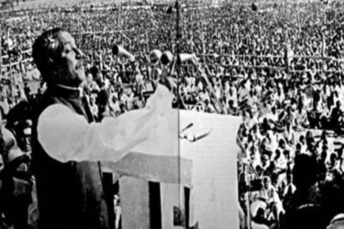 স্বাধীনতা আন্দোলন ‘কমিউনিস্ট ও মুসলমান’ বই প্রকাশ