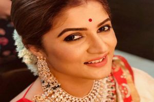 তৃণমূলে এলেন অভিনেত্রী শ্রাবন্তী বন্দ্যোপাধ্যায়ের