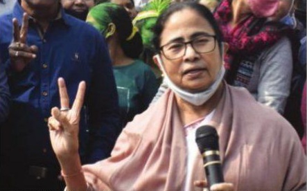 ‘অন্যায়ের বিরুদ্ধে লড়তে একজোট হন’, বার্তা মমতার