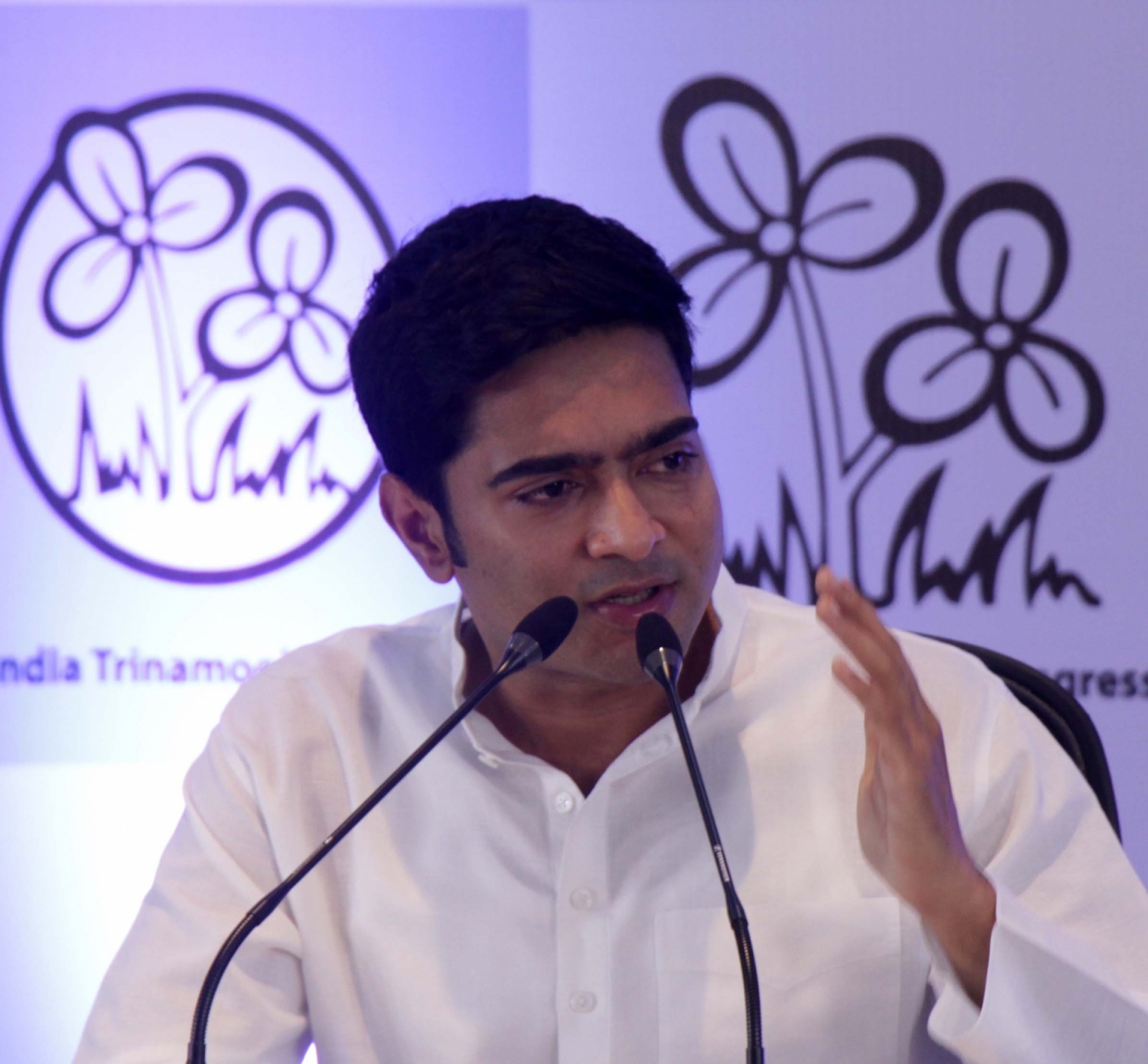“তৃণমূল করে খাওয়ার জায়গা নয়”: অভিষেক