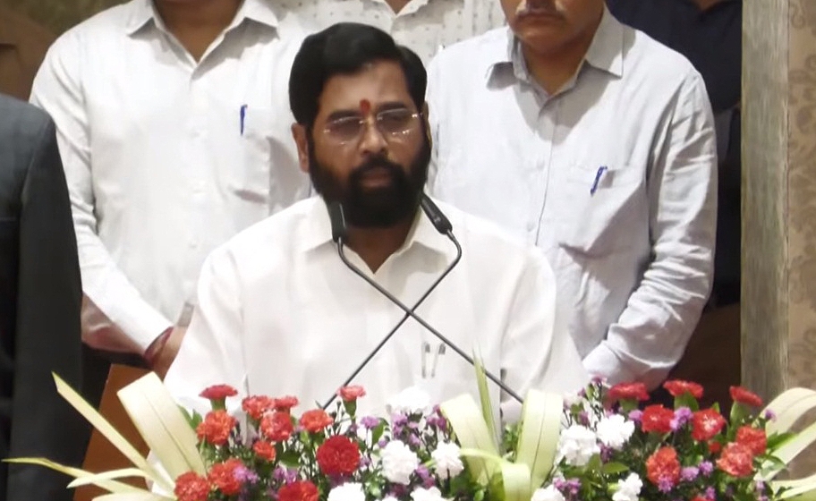 মুখ্যমন্ত্রী হলেও ‘গরিষ্ঠতা’ মেঘ কাটাতে শিন্ডে ছুটলেন গোয়ায়