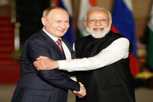 কোন সমস্যা নেই বোঝাতে মোদিকে মহান দেশপ্রেমিক বললেন পুতিন