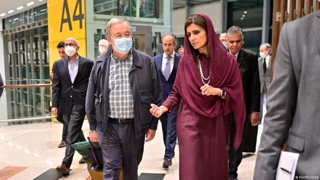 বন্যায় বিধস্ত-খাদ্যশূন্য পাকিস্তানে পৌঁছলেন রাষ্ট্রসংঘের প্রধান