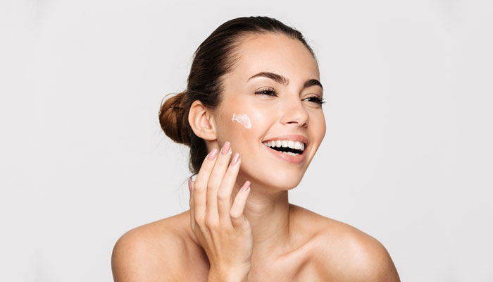 অ্যান্টি এজিং ক্রিম ব্যবহারের বয়স অবশ্যই জানুন  