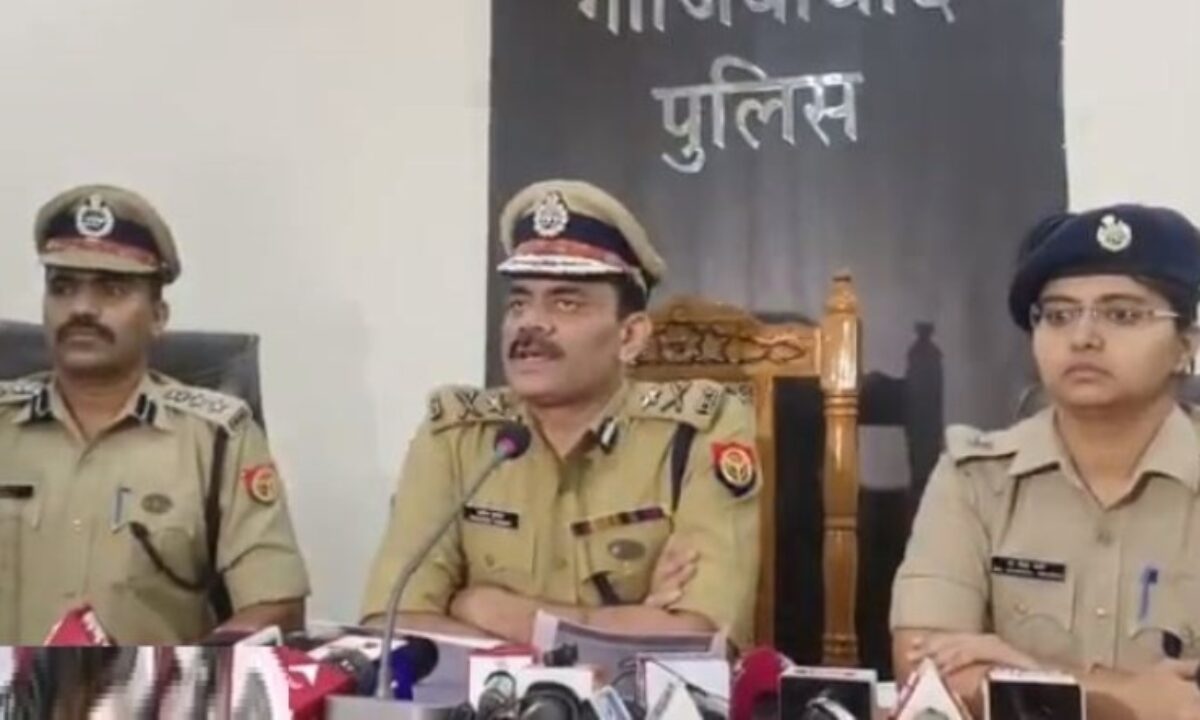 সম্পত্তি-বিবাদ থেকেই ধর্ষণের গল্প ফাঁদেন গাজিয়াবাদের ‘নির্যাতিতা’, বলছে পুলিশ