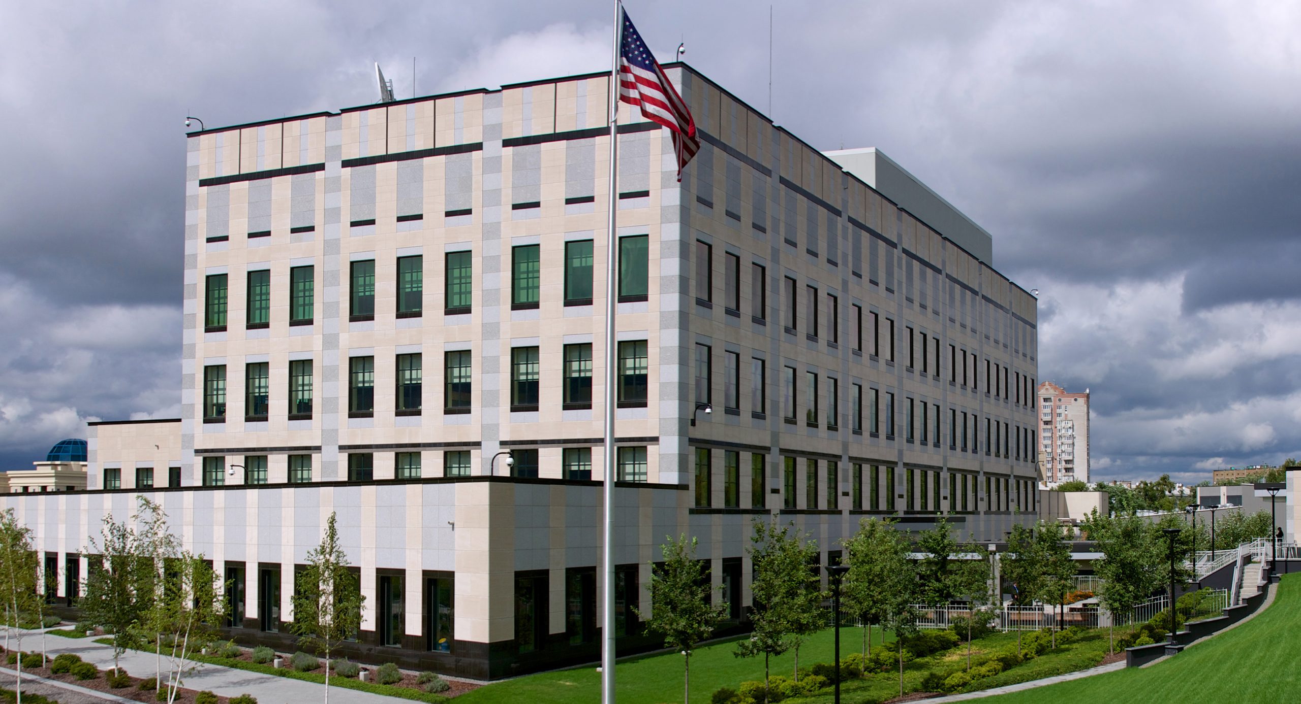 অবিলম্বে ইউক্রেন ছাড়তে ভারতীয়দের নির্দেশ কিয়েভের দূতাবাসের