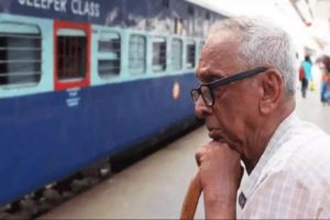কাঁধে ৫৯ হাজার কোটির ভর্তুকির বোঝা দেখিয়ে প্রবীণ নাগরিকদের ছাড়ে অসম্মতি রেল মন্ত্রকের 