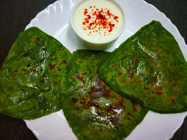 পালক পরাঠা