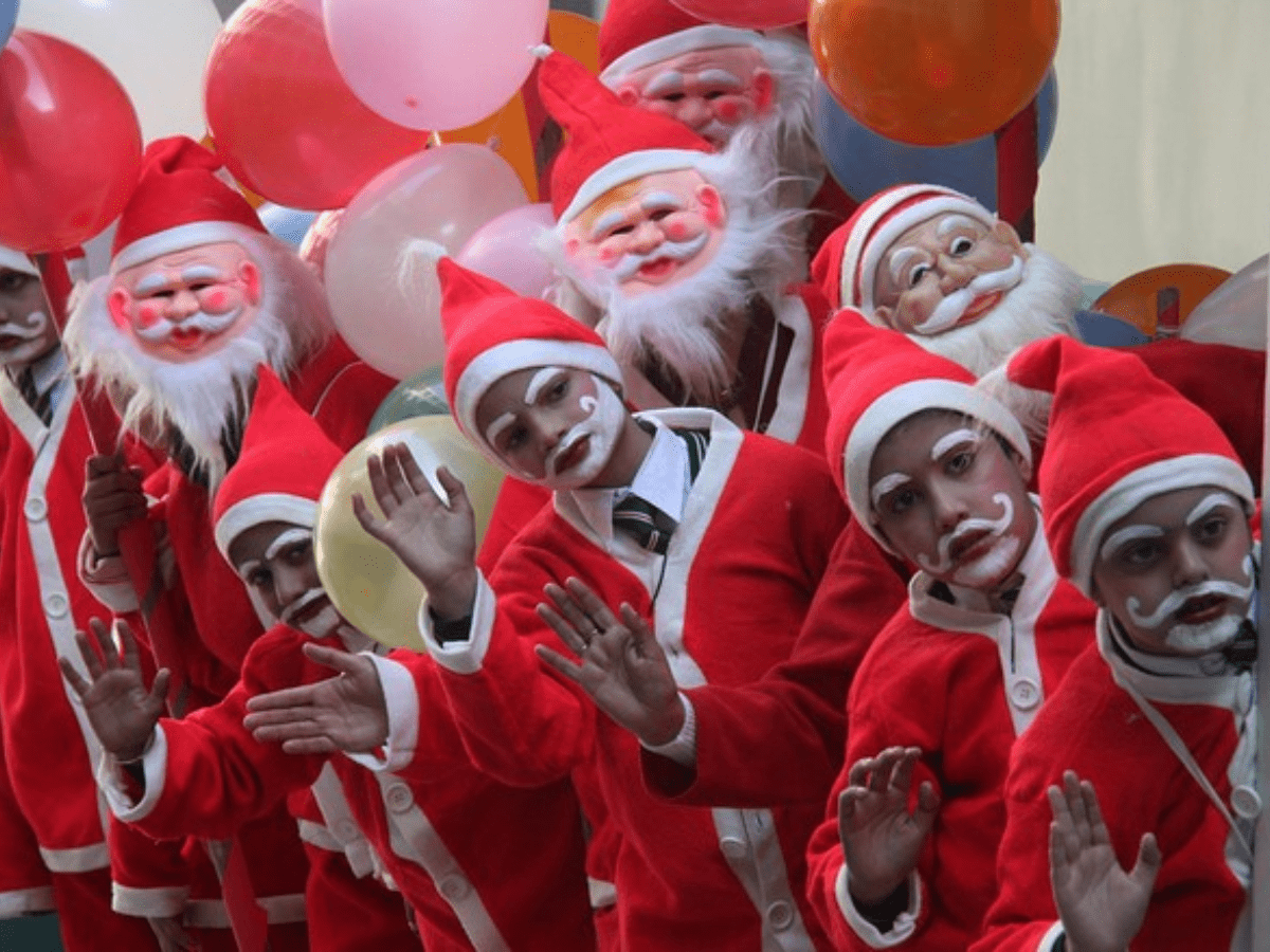 শিশুদের স্যান্টা সাজানো নিয়ে কড়া হুঁশিয়ারি দিয়ে ভিএইচপির স্কুলগুলিকে চিঠি দিয়ে সতর্ক করল  