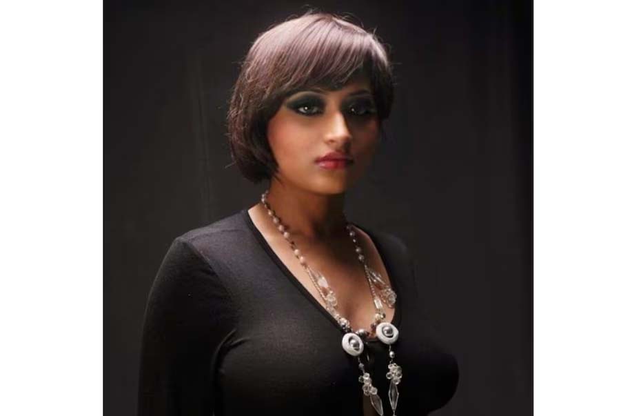 হৈমন্তী কোথায়? মা বলছেন ‘মরে গেছে’