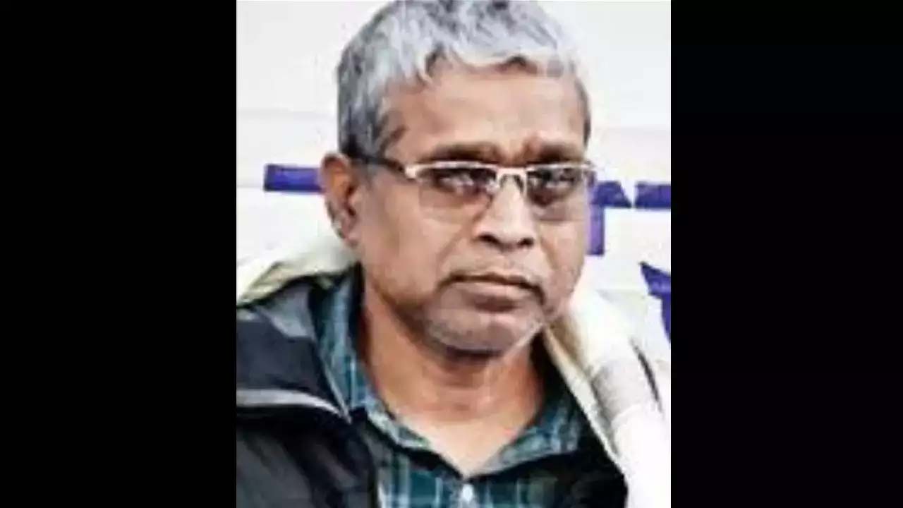 ঝাড়খণ্ডে আত্মসমর্পণ করলেন মাওবাদী শীর্ষ নেতা মিথিলেশ সিংহ  