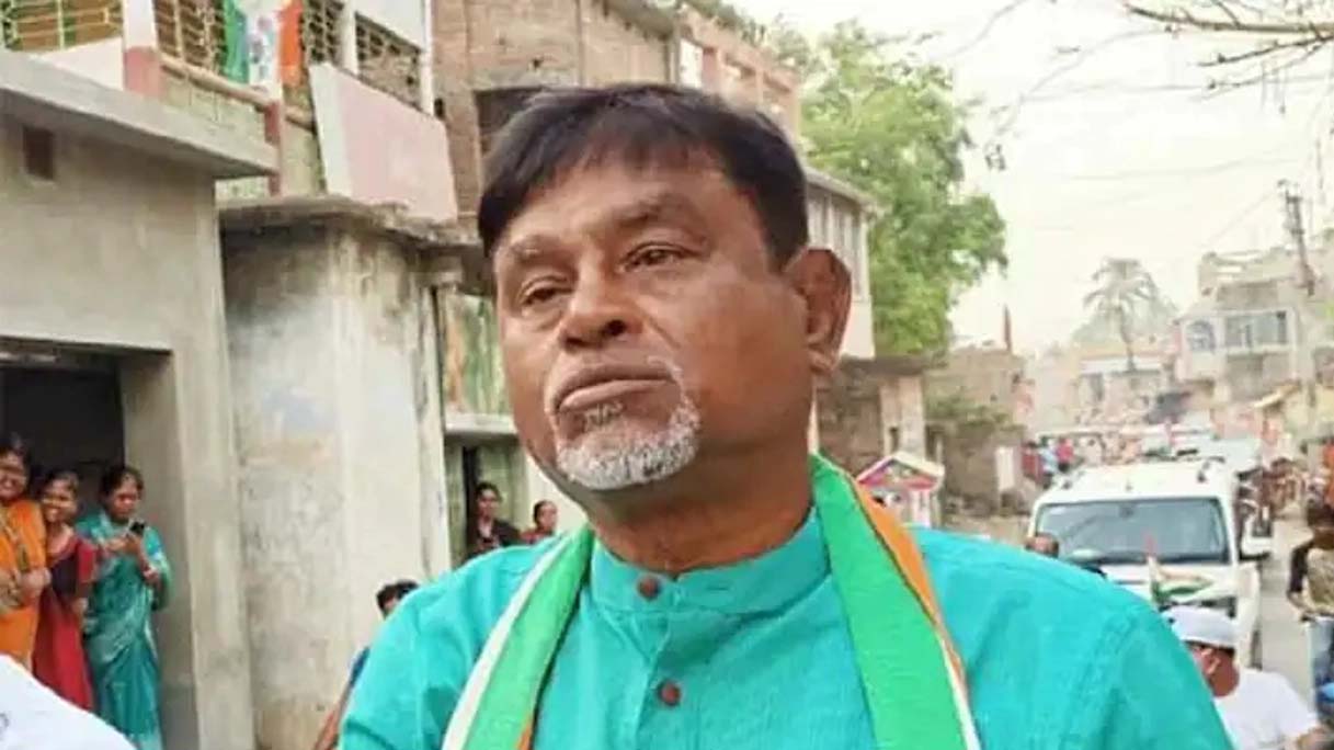 মানিক ভট্টাচার্যের বিরুদ্ধে ফের মামলা কলকাতা হাই কোর্টে 