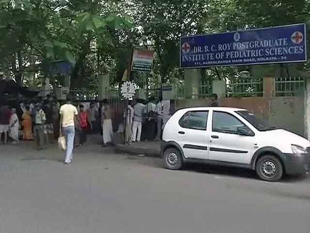অ্যাডিনো ভাইরাস মোকাবিলায় হাসপাতাল পরিদর্শনে স্বাস্থ্যসচিব 