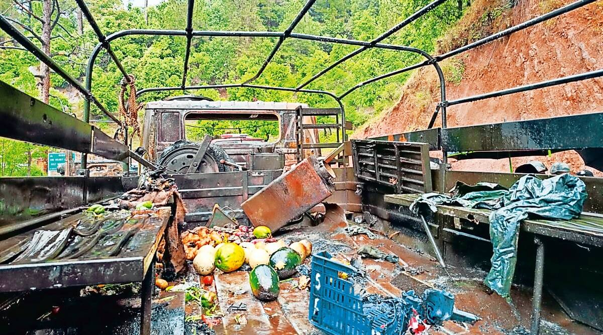 ঈদের উৎসবে সামিল হল না পুঞ্চের গ্রাম, পাঁচ জওয়ানের স্মরণে  উৎসর্গ করা হল দিনটি 