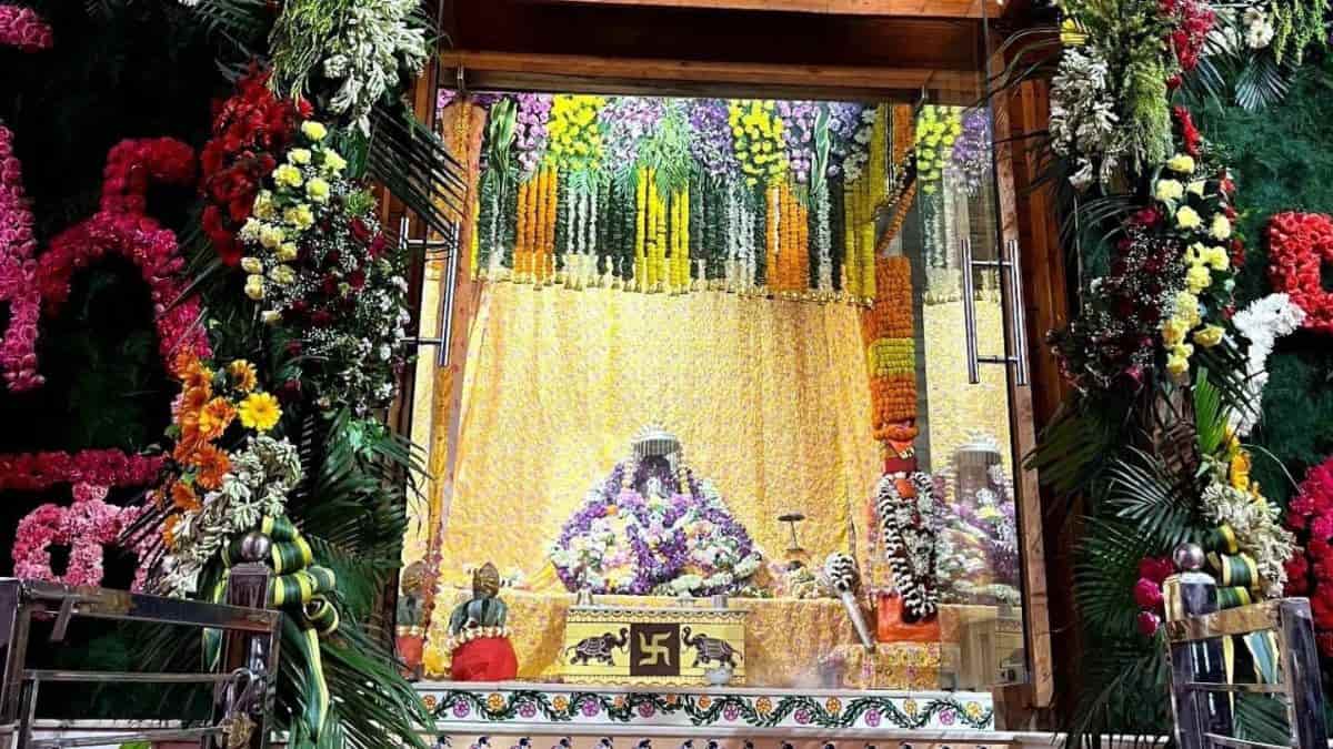 ১৫৫ দেশের নদীর জলে স্নান রামলালার