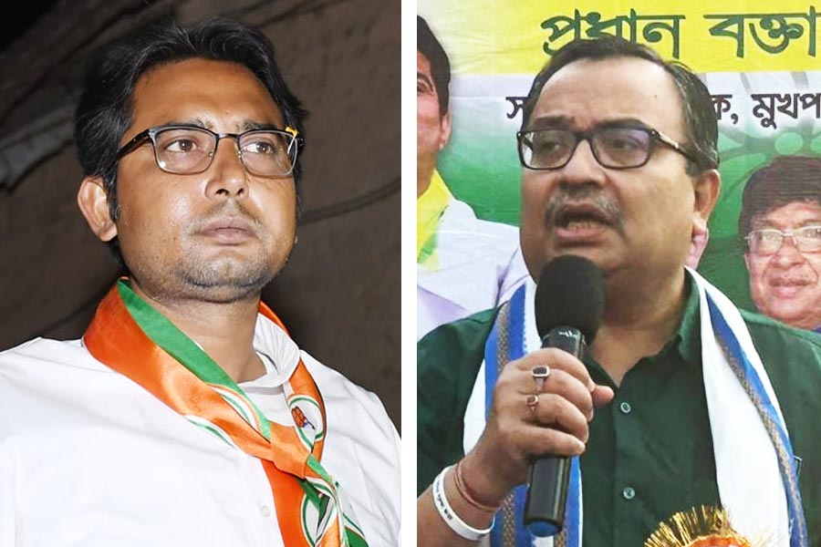তৃণমূলেই যোগ দিলেন কংগ্রেসের একমাত্র বিধায়ক বায়রন বিশ্বাস